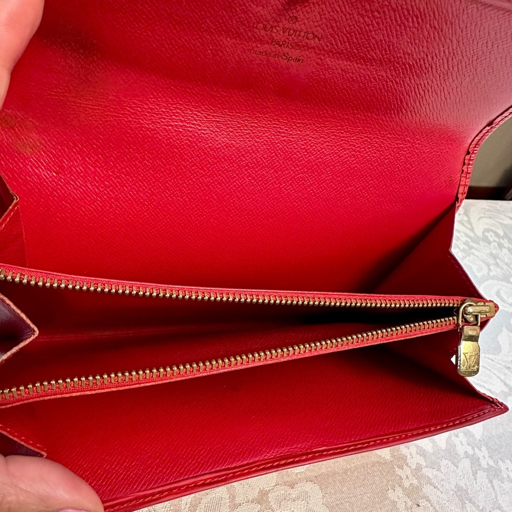 AUTHENTIC Louis Vuitton Red Epi Leather Wallet - Picture 4 of 11